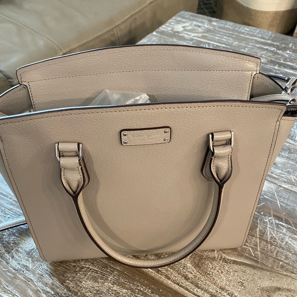 Kate Spade Medium satchel